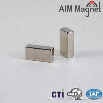 Strong N52 30x20x2.5mm neodymium magnet